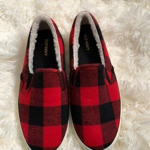 Warm pair of Buffalo plaid loafers from old navy size 7